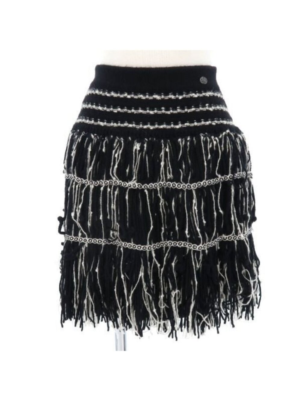 Chanel Skirt Size 36 - Picture 2 of 10